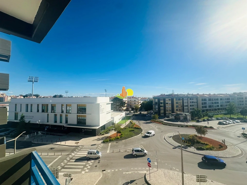 Apartamento T3 para Arrendamento em Tavarede Foto 8