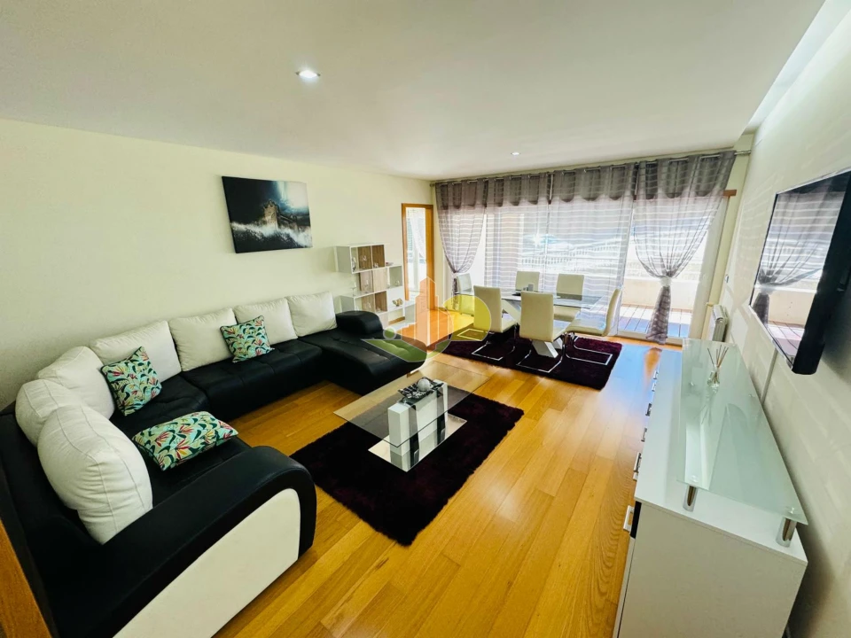 Apartamento T2 para Arrendamento em Tavarede Foto 1