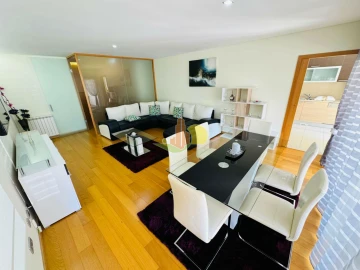Apartamento T2 para Arrendamento em Tavarede
