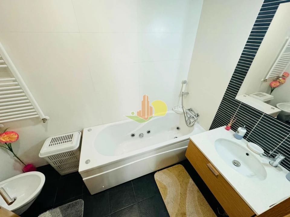 Apartamento T2 para Arrendamento em Tavarede Foto 14