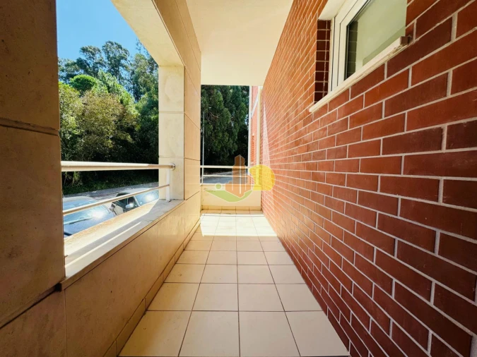 Apartamento T2 para Arrendamento em Tavarede Foto 25