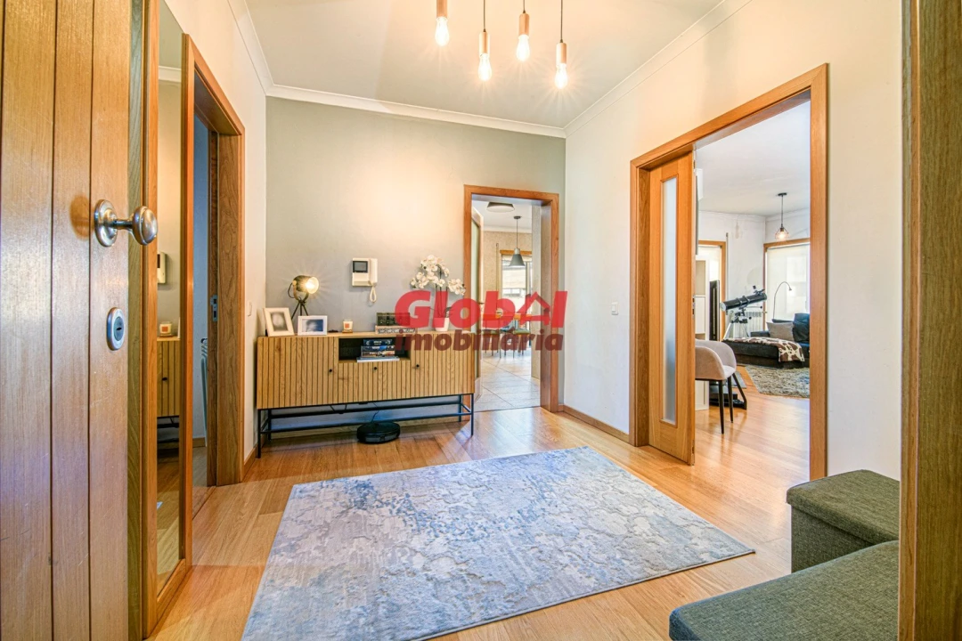 Apartamento T2 para Venda em Viseu Foto 2