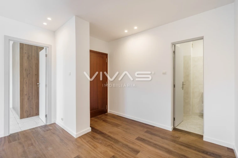 Apartamento T2 para Venda em São Vitor (Braga) Foto 16