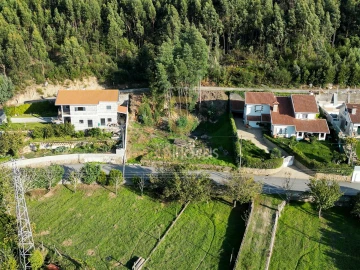 Terreno para Venda em Santa Maria de Sardoura