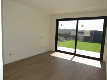 Moradia T3 para Venda em Coz, Alpedriz e Montes