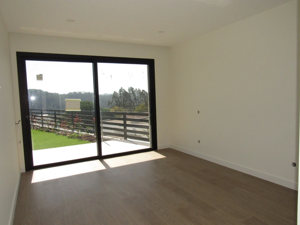 Moradia T3 para Venda em Coz, Alpedriz e Montes Foto 10