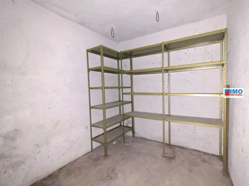 Garagem para Arrendamento em Castelo Branco Foto 3
