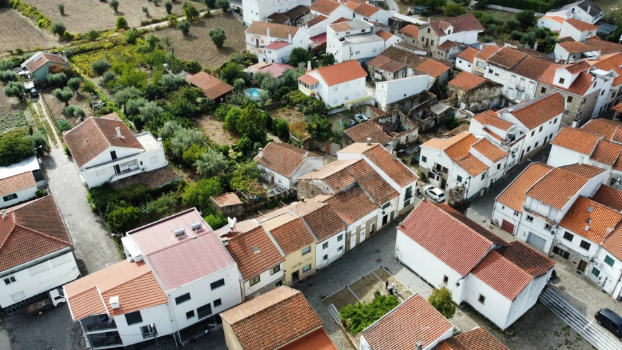 Moradia T4 para Venda em Boidobra Foto 2