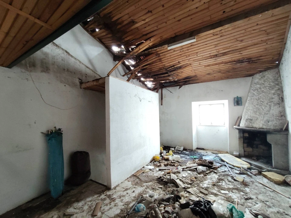 Moradia T4 para Venda em Boidobra Foto 10
