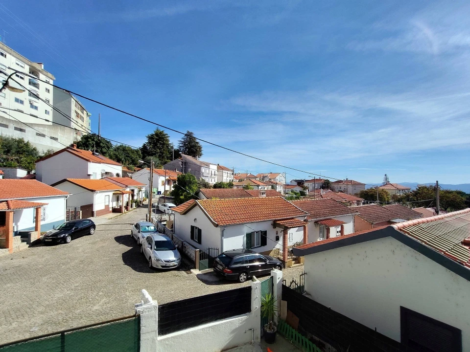 Apartamento T2 para Venda em Cantar-Galo e Vila do Carvalho Foto 7