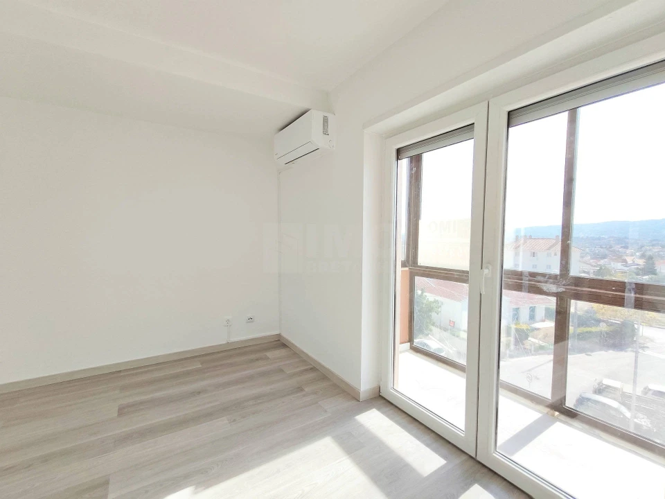 Apartamento T2 para Venda em Boidobra Foto 5