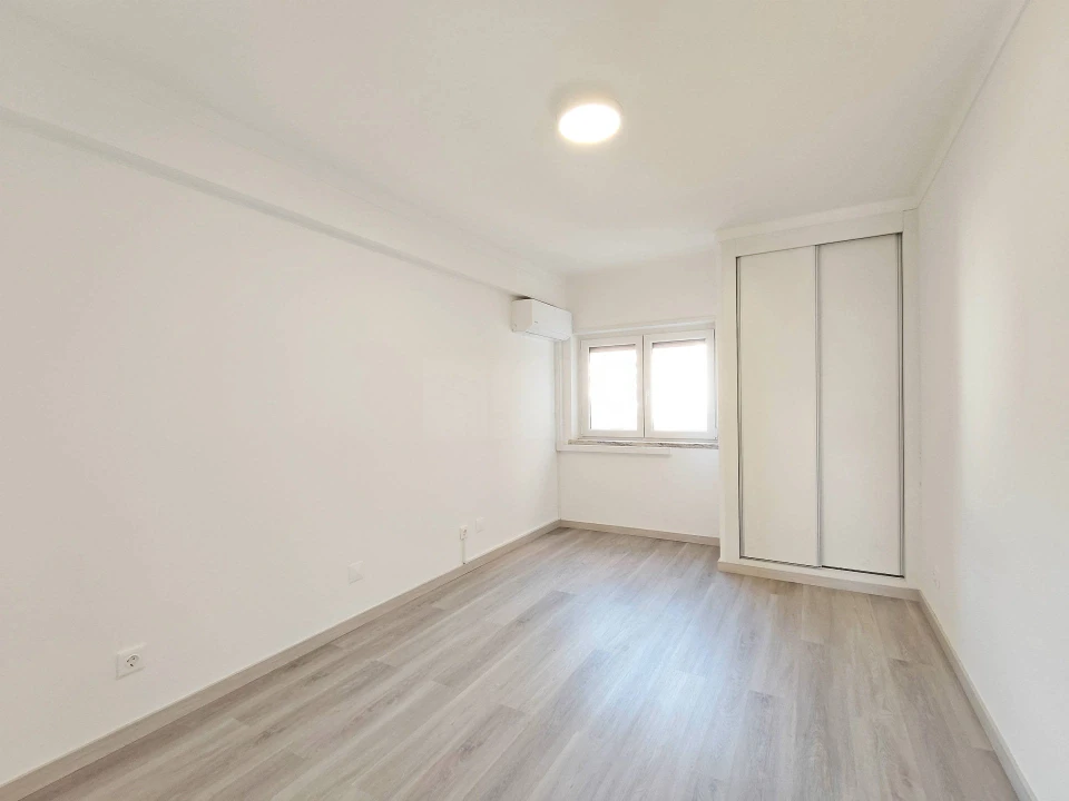 Apartamento T2 para Venda em Boidobra Foto 9