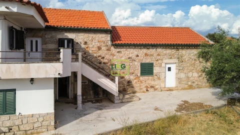 Moradia T4 para Venda em Aranhas
