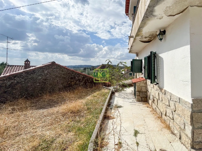 Moradia T4 para Venda em Aranhas Foto 50