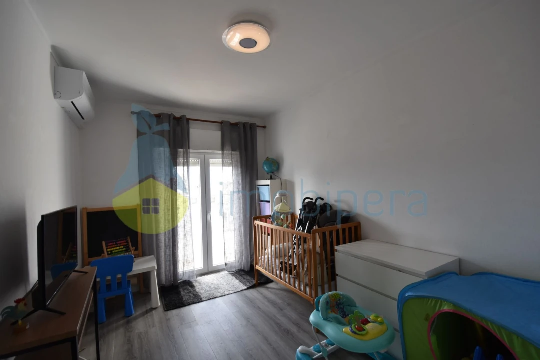 Apartamento T2 para Venda em Portimão Foto 8