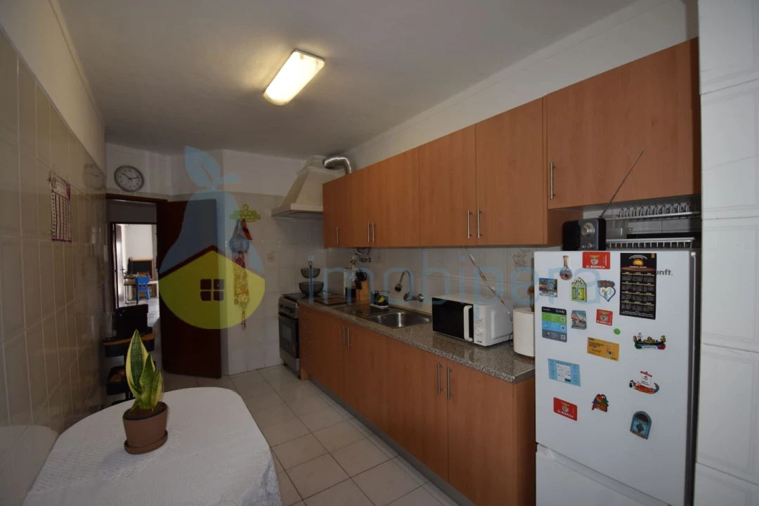 Apartamento T2 para Venda em Portimão Foto 12