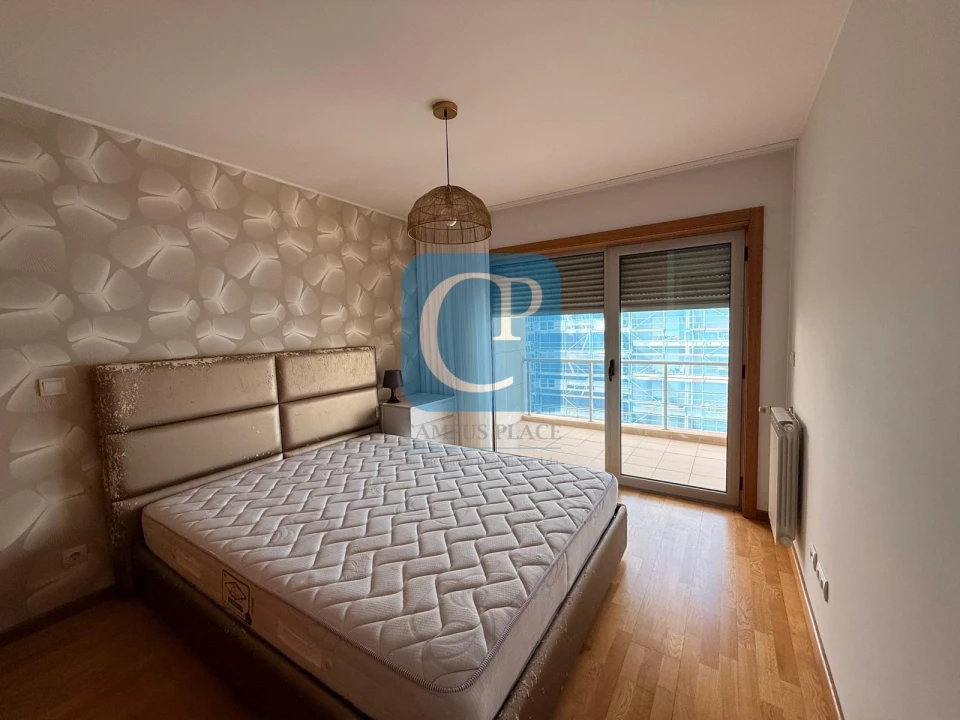 Apartamento T2 para Arrendamento em Paranhos Foto 23