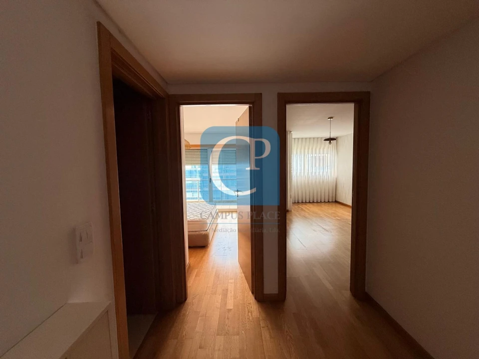Apartamento T2 para Arrendamento em Paranhos Foto 21