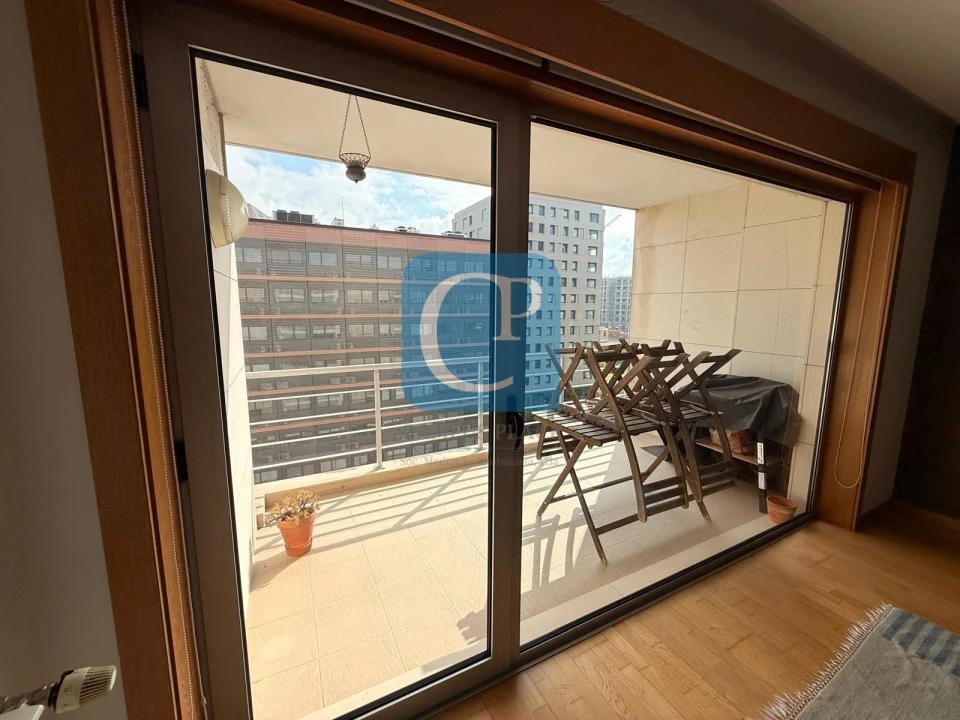 Apartamento T2 para Arrendamento em Paranhos Foto 17
