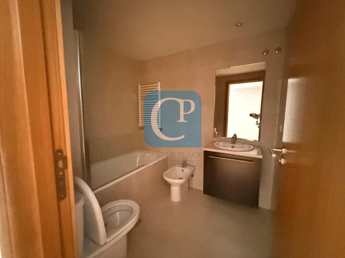 Apartamento T2 para Arrendamento em Paranhos Foto 22