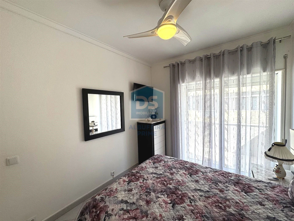 Apartamento T2 para Venda em Quarteira Foto 10