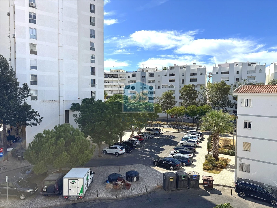 Apartamento T2 para Venda em Quarteira Foto 22