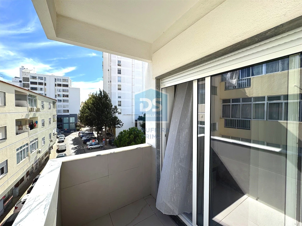 Apartamento T2 para Venda em Quarteira Foto 17