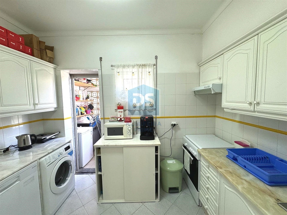 Apartamento T2 para Venda em Quarteira Foto 16