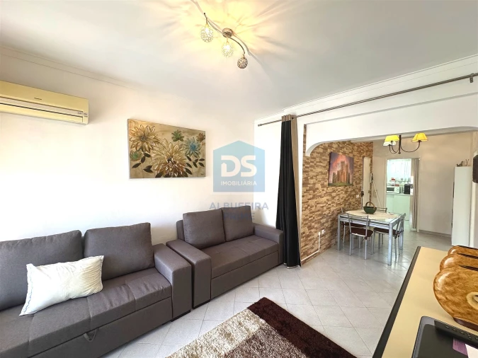 Apartamento T2 para Venda em Quarteira Foto 3