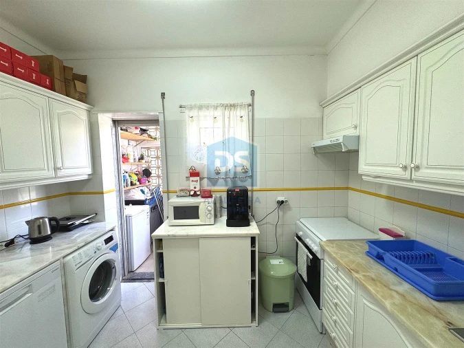 Apartamento T2 para Venda em Quarteira Foto 16