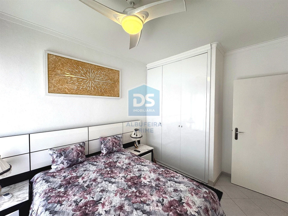 Apartamento T2 para Venda em Quarteira Foto 9