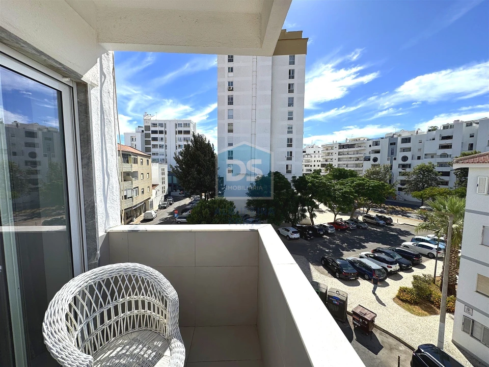 Apartamento T2 para Venda em Quarteira Foto 25