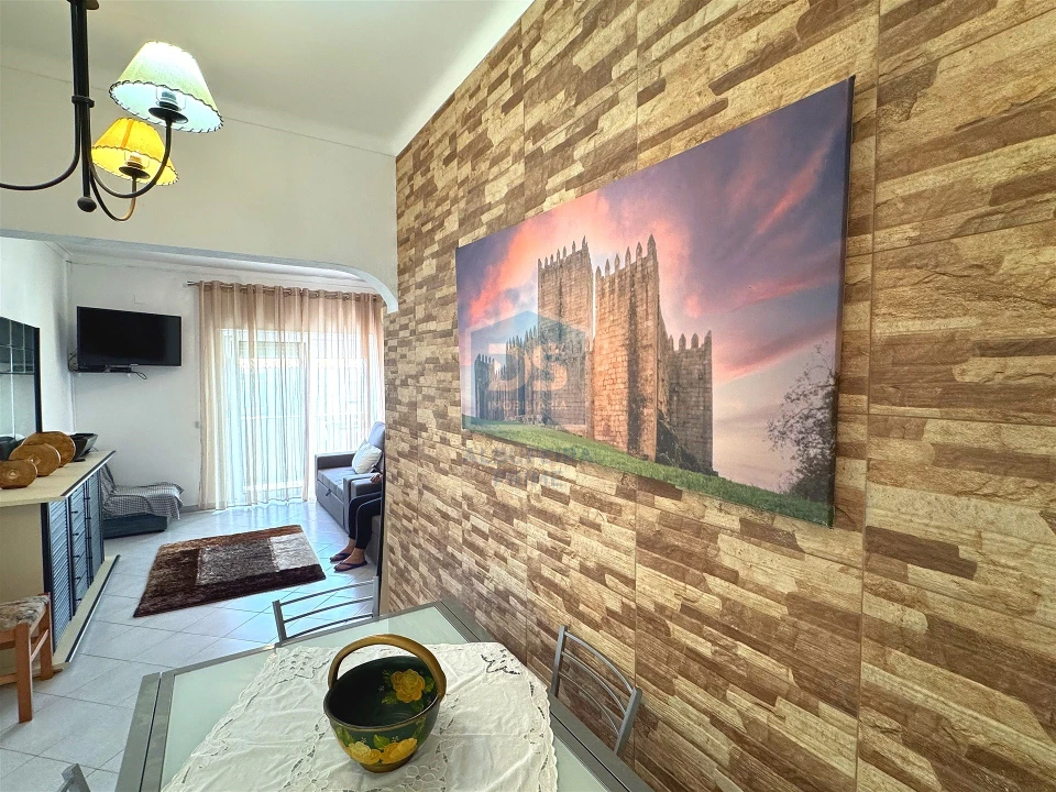 Apartamento T2 para Venda em Quarteira Foto 7