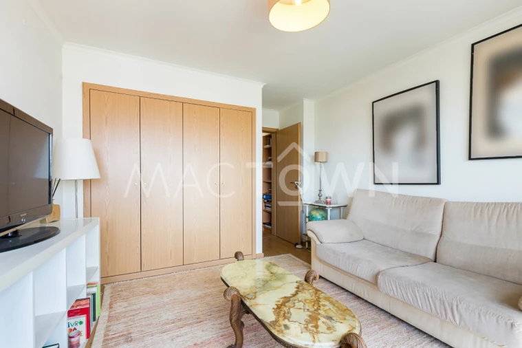 Apartamento T3 para Venda em Marvila Foto 3