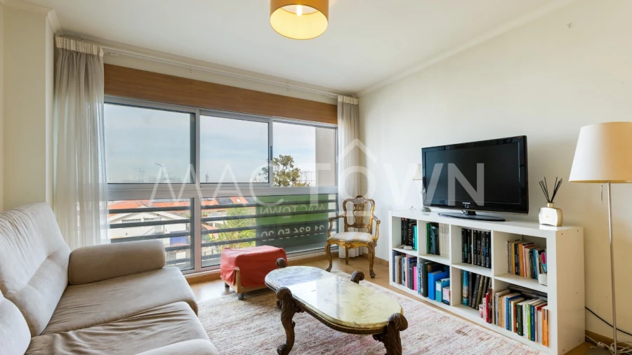 Apartamento T3 para Venda em Marvila