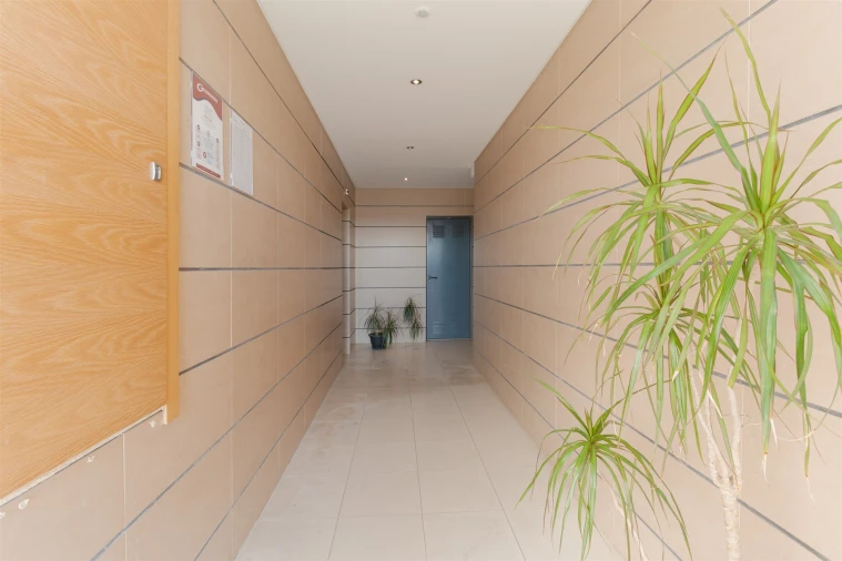 Apartamento T2 para Venda em Porto Salvo Foto 12