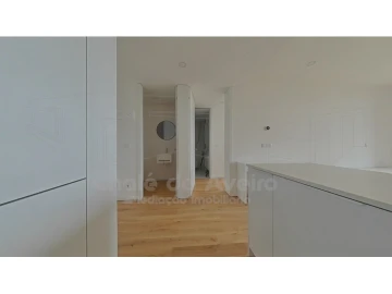 Apartamento T1 para Arrendamento em Glória e Vera Cruz