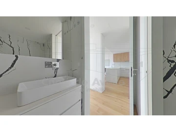 Apartamento T1 para Arrendamento em Glória e Vera Cruz