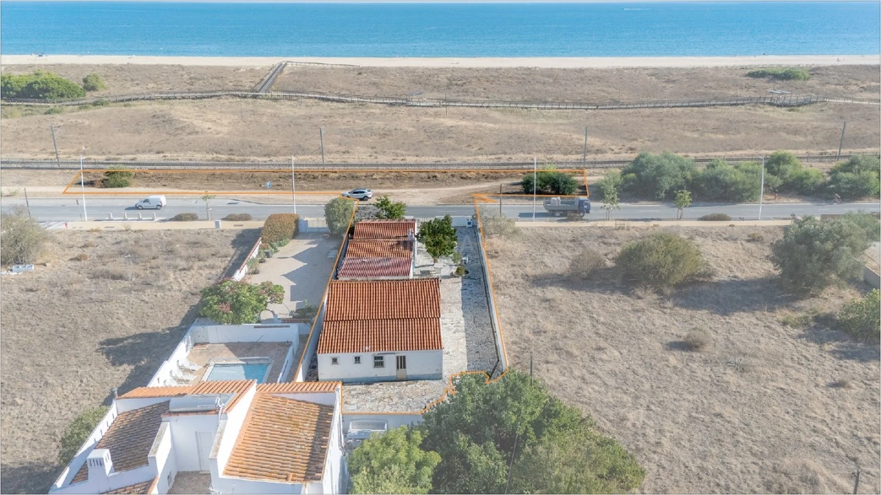 Moradia T5 para Venda em Lagos (São Sebastião e Santa Maria) Foto 5