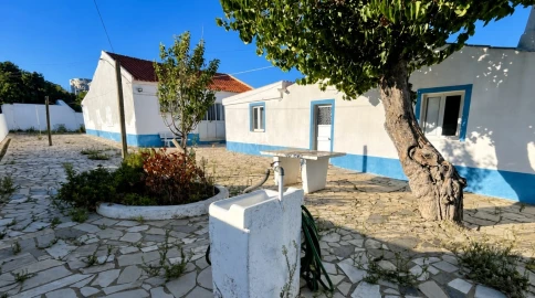 Moradia T5 para Venda em Lagos (São Sebastião e Santa Maria)