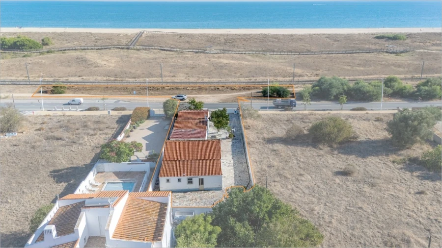 Moradia T5 para Venda em Lagos (São Sebastião e Santa Maria) Foto 5