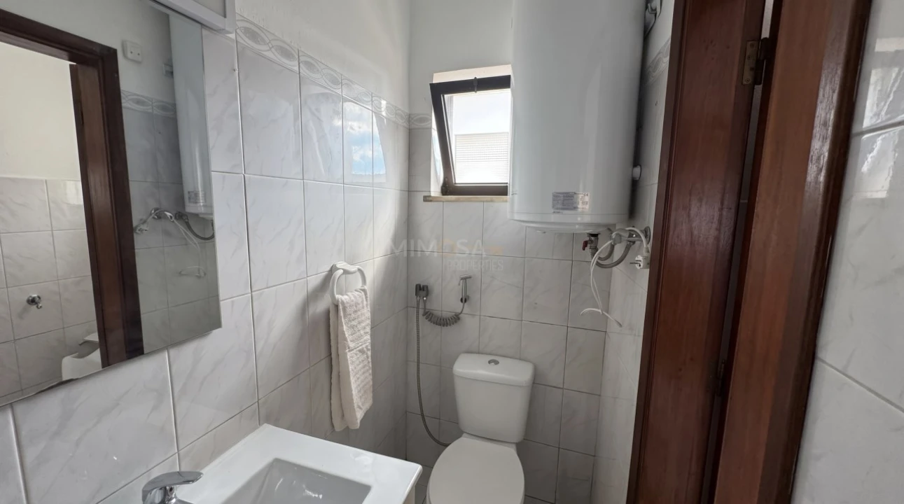 Apartamento T1 para Venda em Odiaxere Foto 20