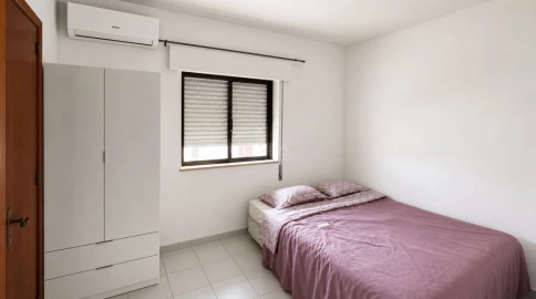 Apartamento T1 para Venda em Odiaxere