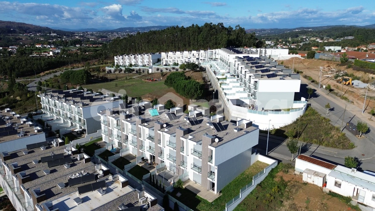 Moradia T3 para Venda em Gondifelos, Cavalões e Outiz Foto 6
