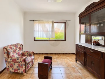 Moradia T4 para Venda em Lanheses