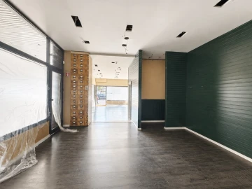 Loja para Arrendamento em Glória e Vera Cruz