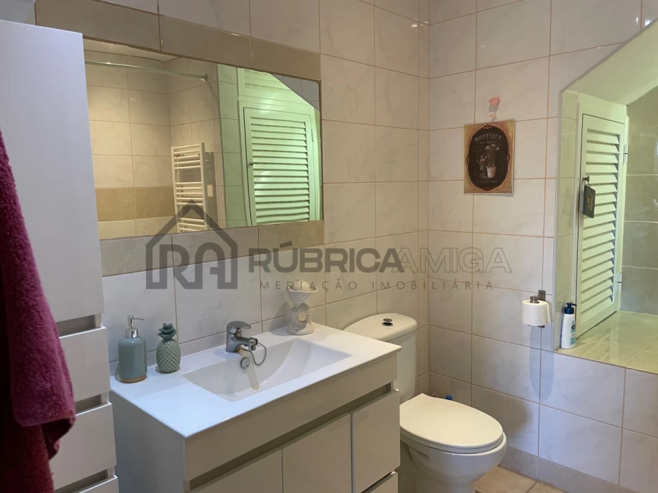 Moradia T3 para Venda em Salir Foto 20