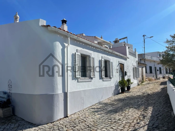 Moradia T3 para Venda em Salir Foto 4
