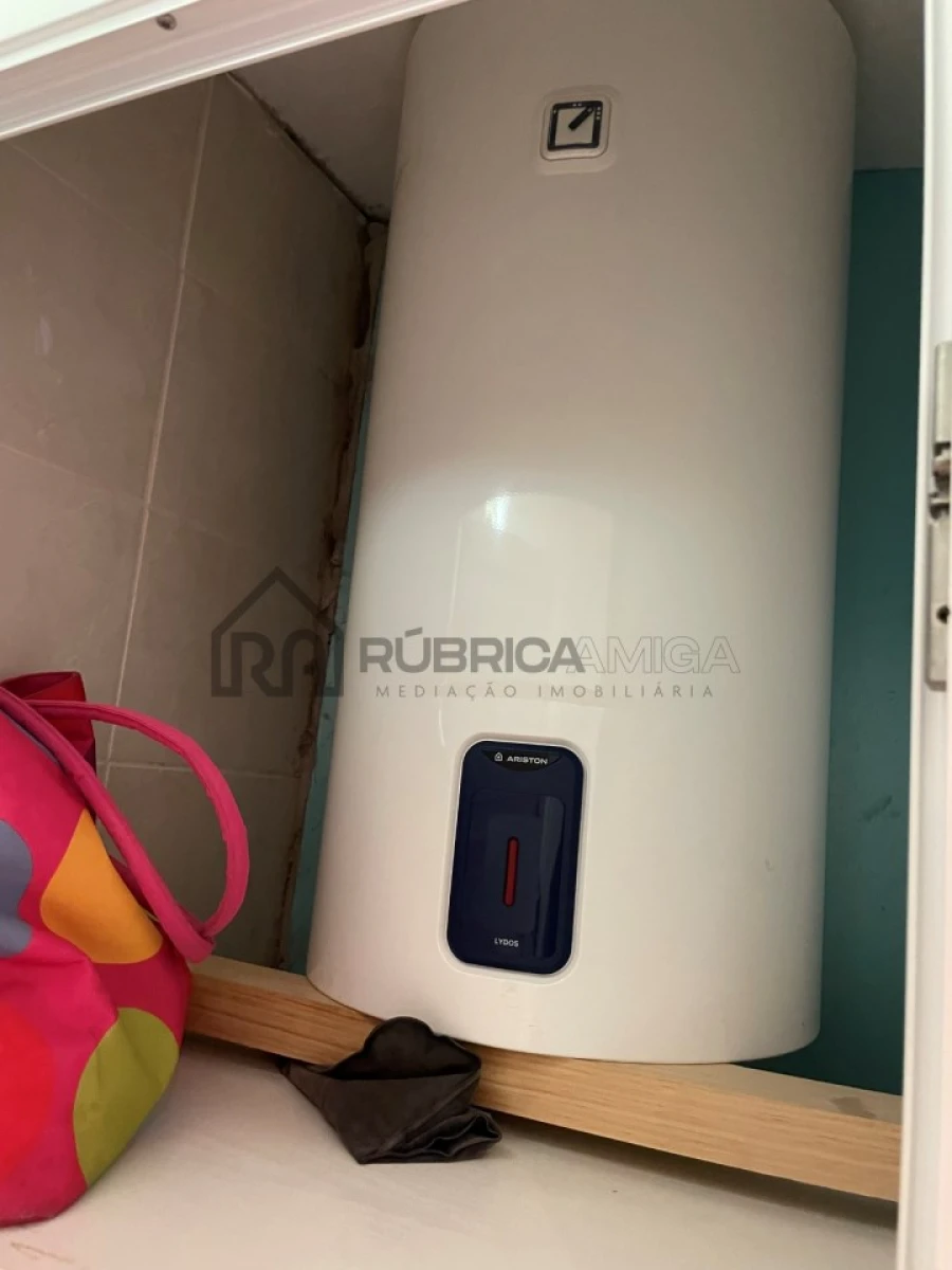 Moradia T3 para Venda em Salir Foto 17
