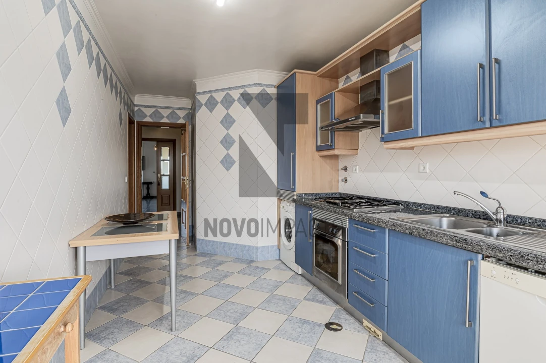 Apartamento T3 para Venda em Montijo e Afonsoeiro Foto 1